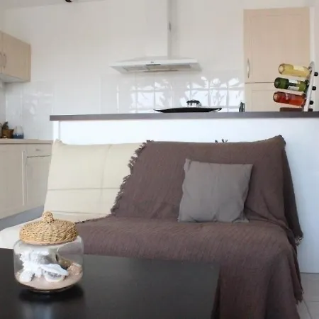 Cosy Avec Balcon, Ascenseur, Proche - - Fr-1-246-542